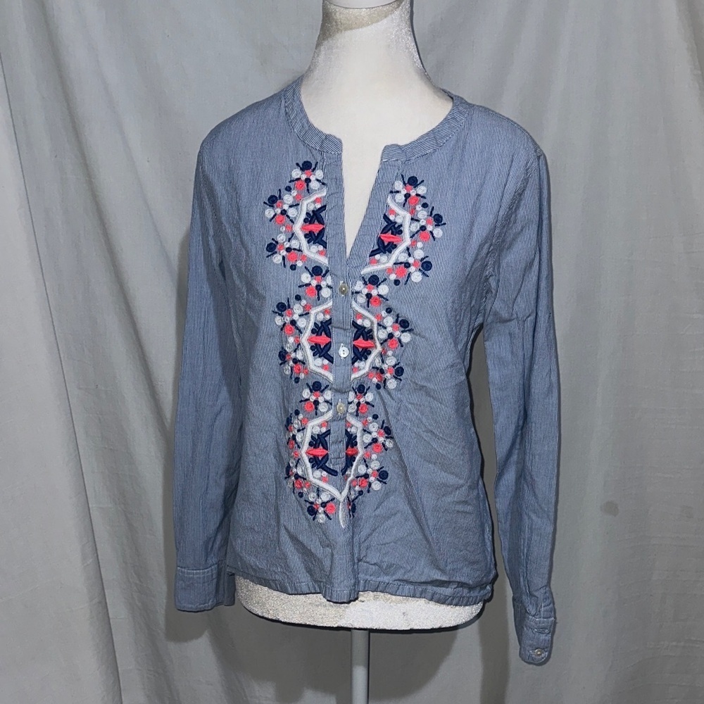 colorful embroidered Vineyard Vines popover v neck blouse